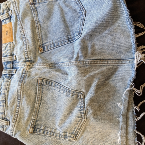 Zara Denim Skirt - Picture 3 of 4
